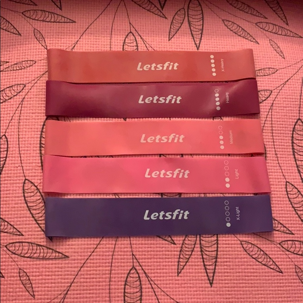 Yoga mat with resistance bands